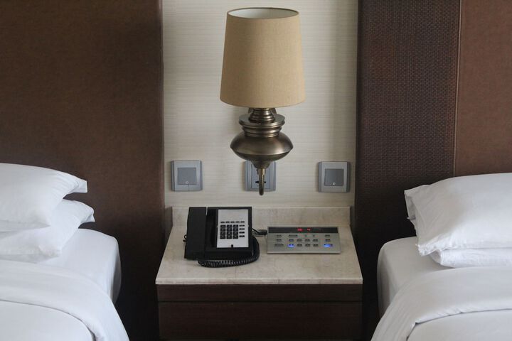 Room 9 of 104