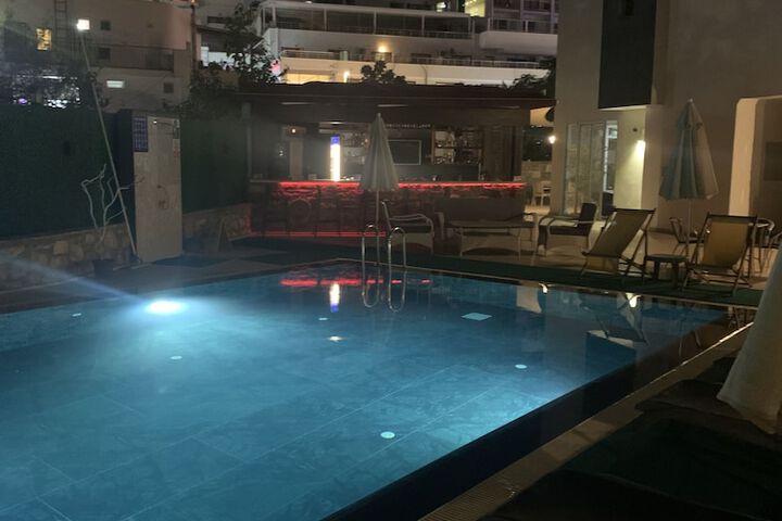 Pool 118 of 159
