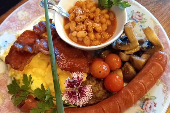 Breakfast/Coffee Service 81 of 159