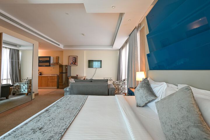 Room 26 of 68