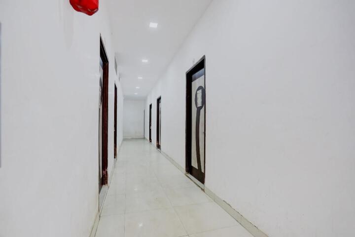 Hotel O Dev Garden Resort