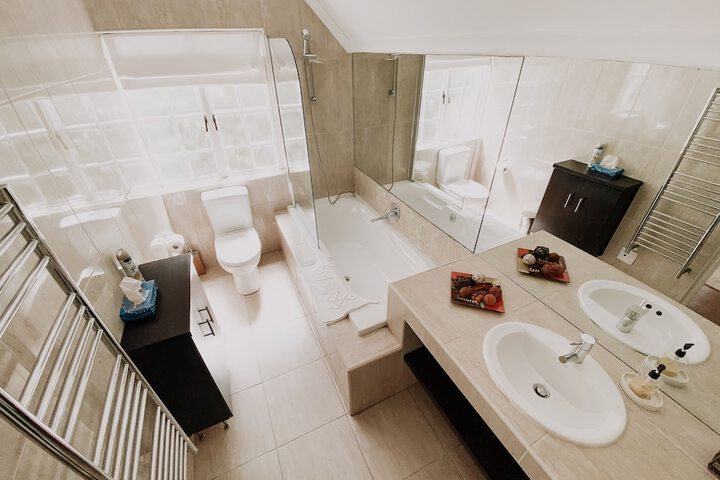 Room 14 of 20