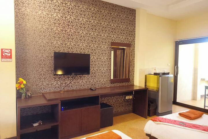 Room 4 of 39
