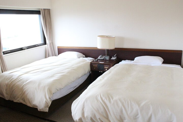 Room 16 of 47