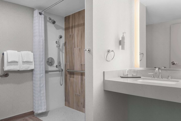 Bathroom shower