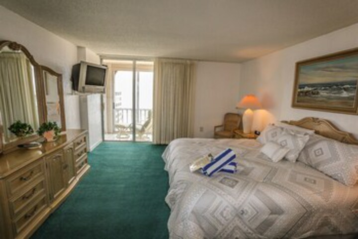 Room 18 of 18