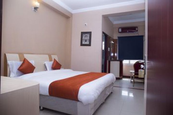 Room 14 of 21