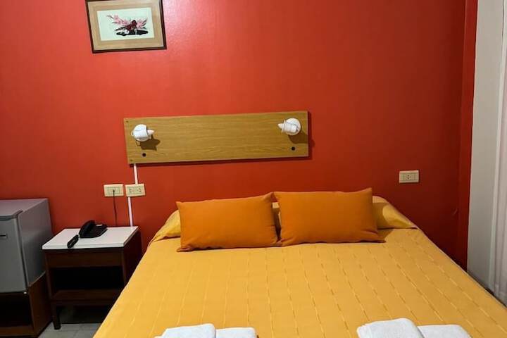 Room 4 of 26