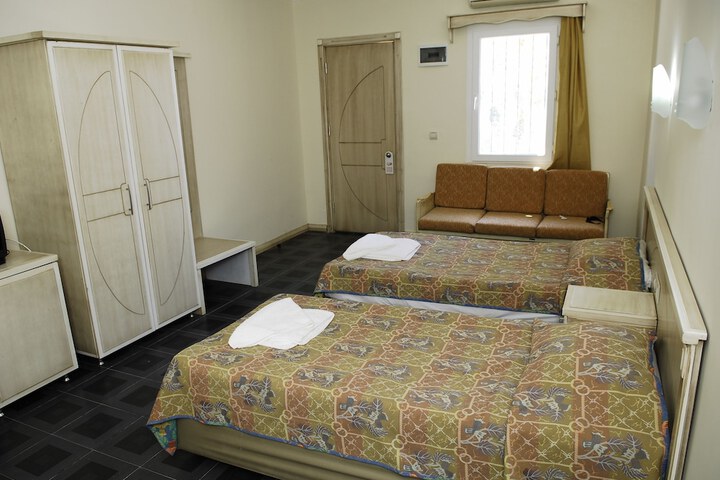 Room 14 of 46