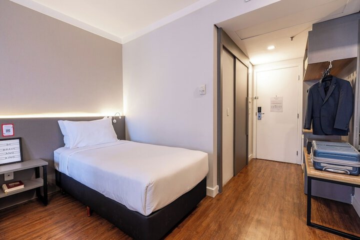 Room 26 of 45