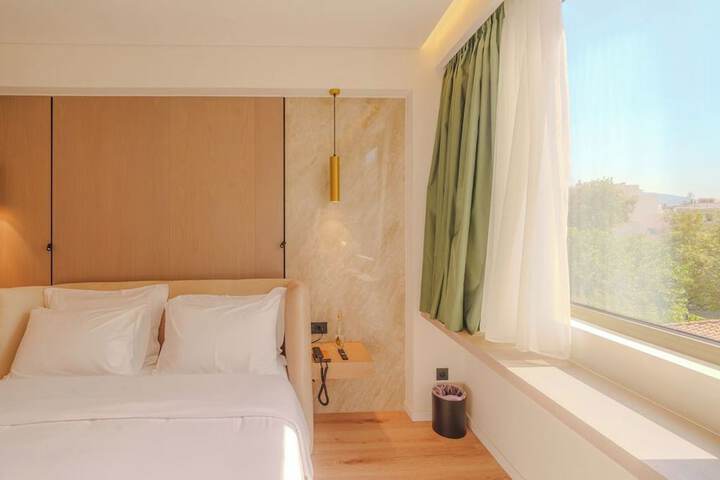 Room 16 of 109