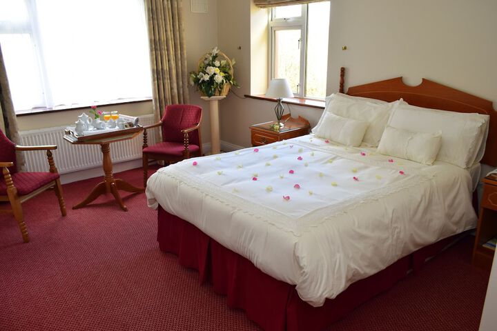 Room 5 of 28