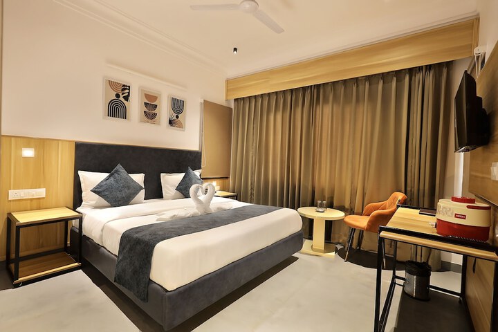 Room 19 of 34