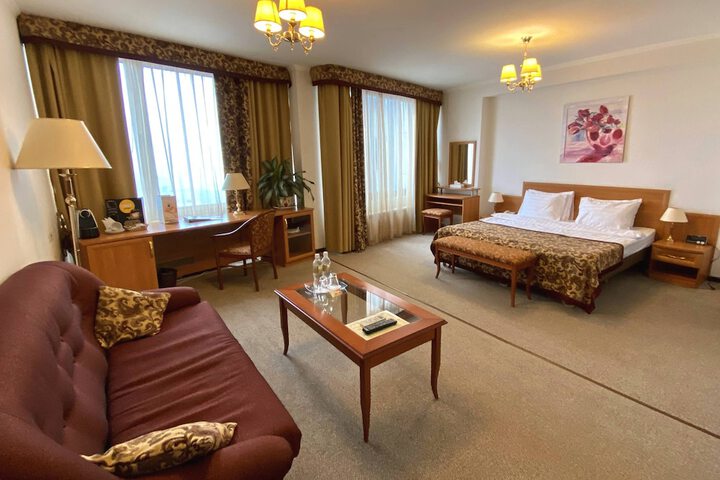 Room 16 of 49