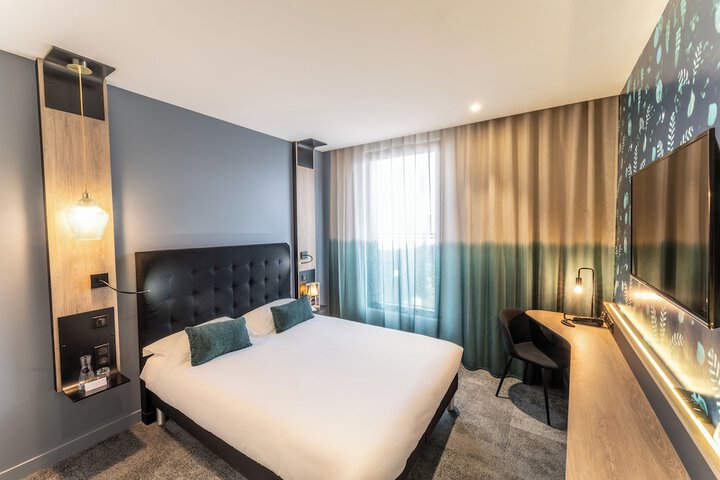 Room 20 of 119