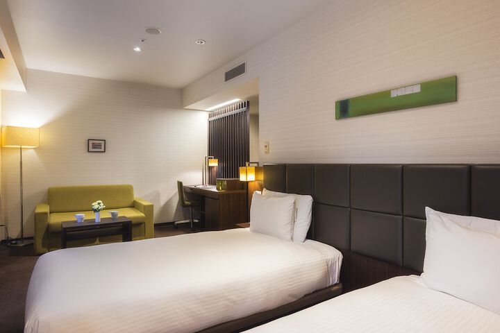 Room 10 of 73