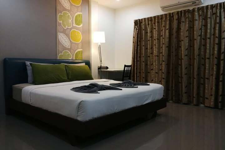 Room 13 of 47