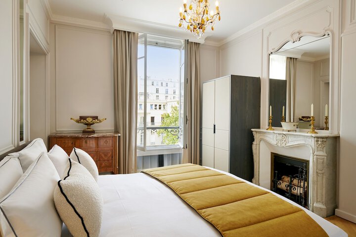 Room 15 of 60