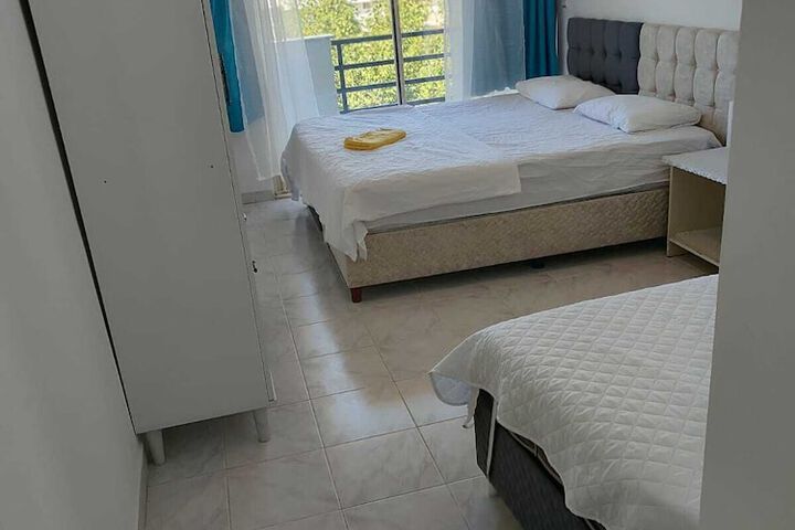Room 3 of 13