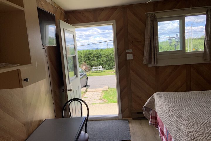 Room 17 of 42