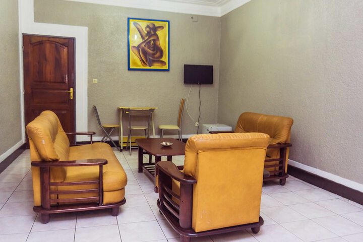 Room 4 of 23