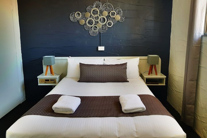 Room 15 of 113