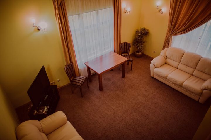 Room 25 of 90