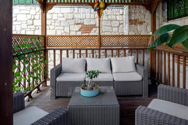 Terrace/Patio 13 of 45