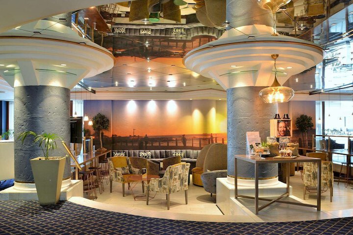 Hotel Interior 18 of 242