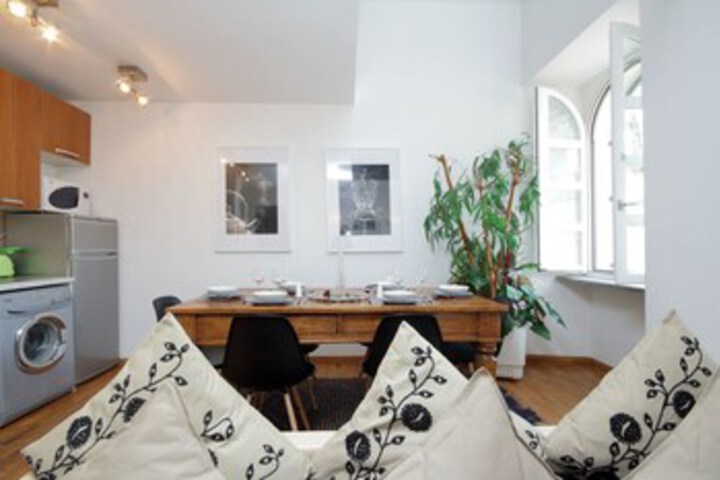 Room 15 of 52