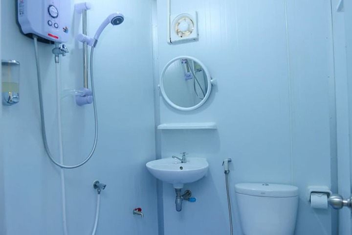 Room 19 of 35