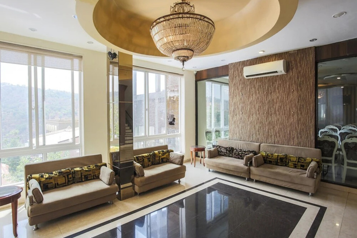 OYO 2377 Hotel Residency