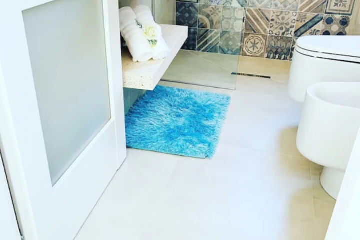 Room 8 of 23