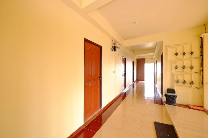 Ballroom/Hall 17 of 27