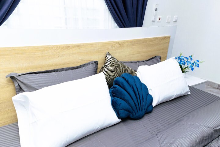 Room 5 of 29