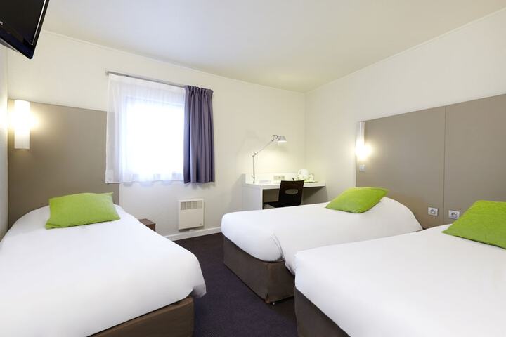 Room 5 of 36