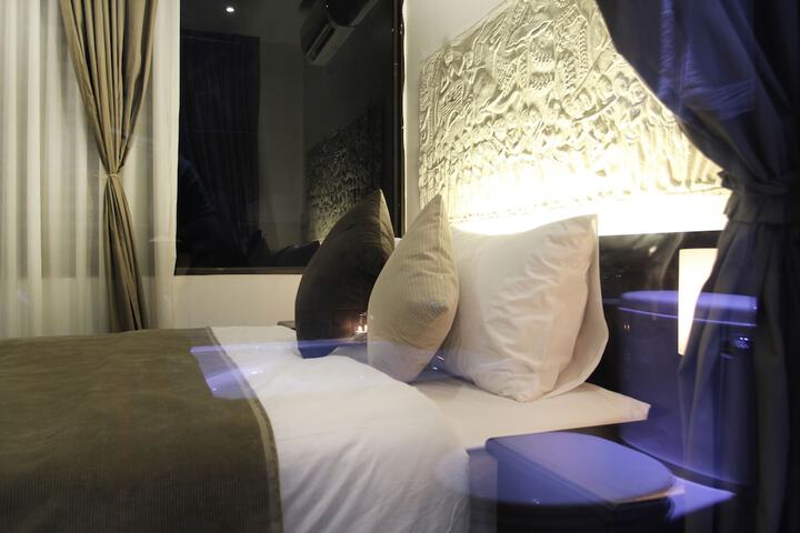 Room 5 of 46