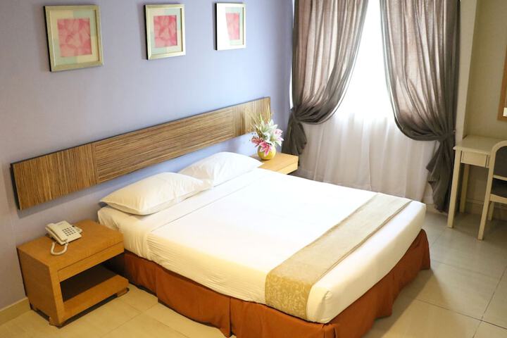 Room 7 of 40
