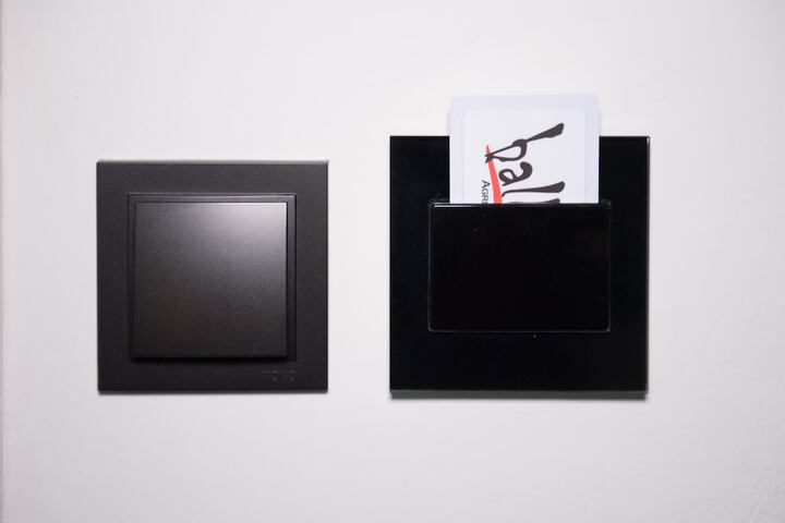 Room 20 of 90