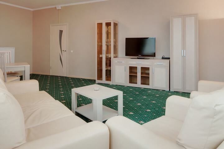 Room 18 of 34