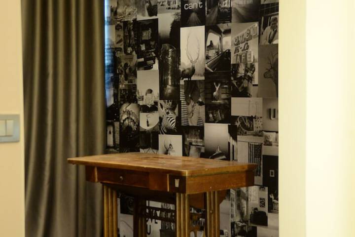 Room 13 of 66