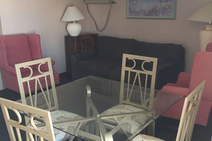 Room 5 of 50