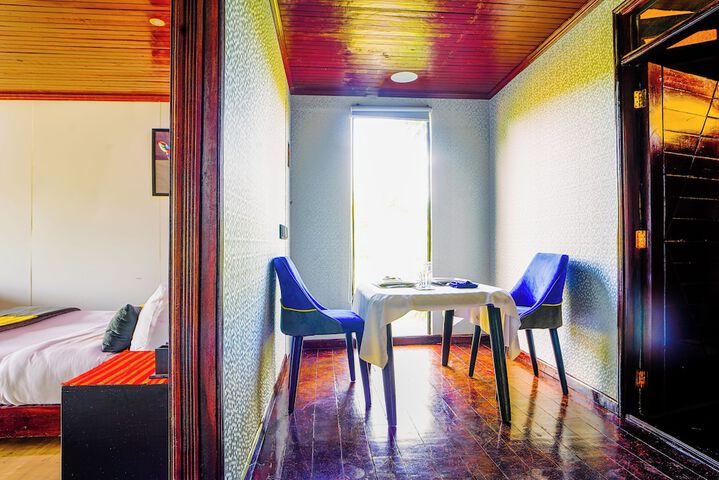 Room 5 of 25