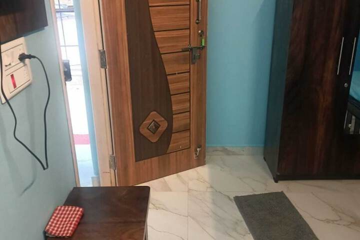 Room 6 of 29