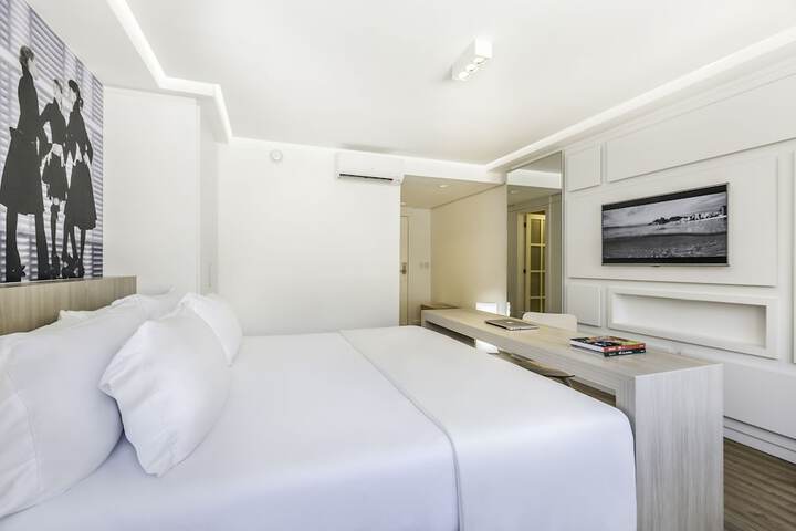 Room 7 of 35