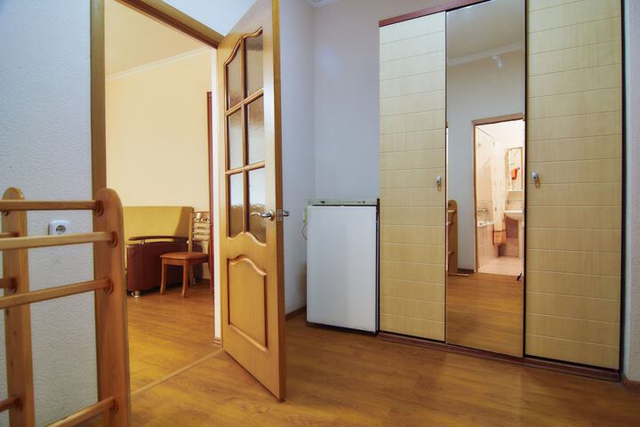 Room 27 of 115