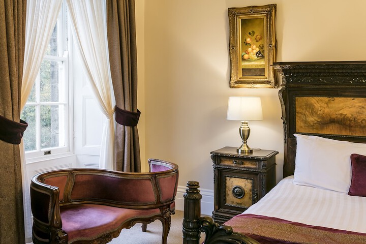 Room 26 of 105