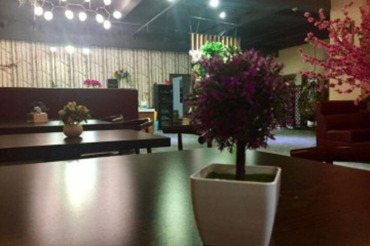 LongHui Business Hotel