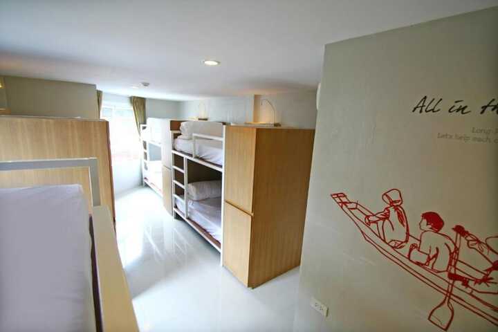 Room 18 of 115