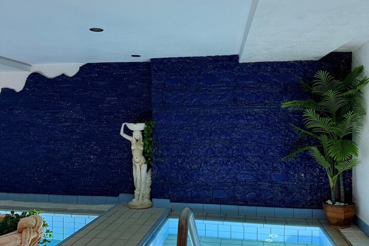 Pool 36 of 81